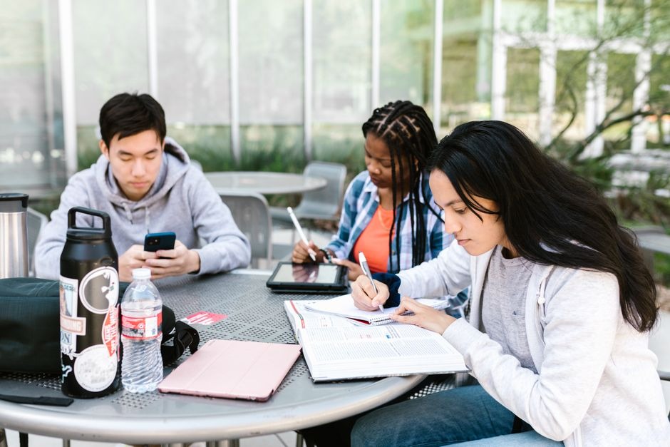 Neurodivergent Symptoms in Young Adults: Signs, Struggles, and When to Seek Support